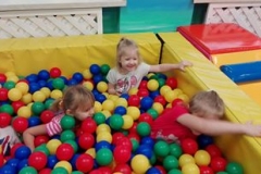 53566858_553880935100473_1115526083354034176_n