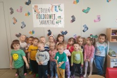 dzien-kolorowej-skarpetki